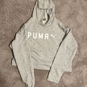 Lightweight women’s cropped sweatshirt